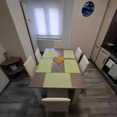 Grooms בית אירוח *